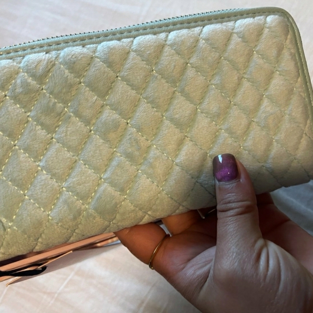 New In Box Large Juicy Couture Turquoise Zip Around Quilted Wallet With Tied Bow - Picture 7 of 9